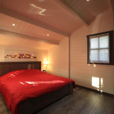 Chalet Mont Ventoux Et Chalet Vip Camaret-sur-Aigues Екстер'єр фото