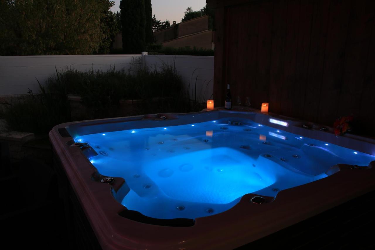 Chalet Mont Ventoux Et Chalet Vip Camaret-sur-Aigues Екстер'єр фото