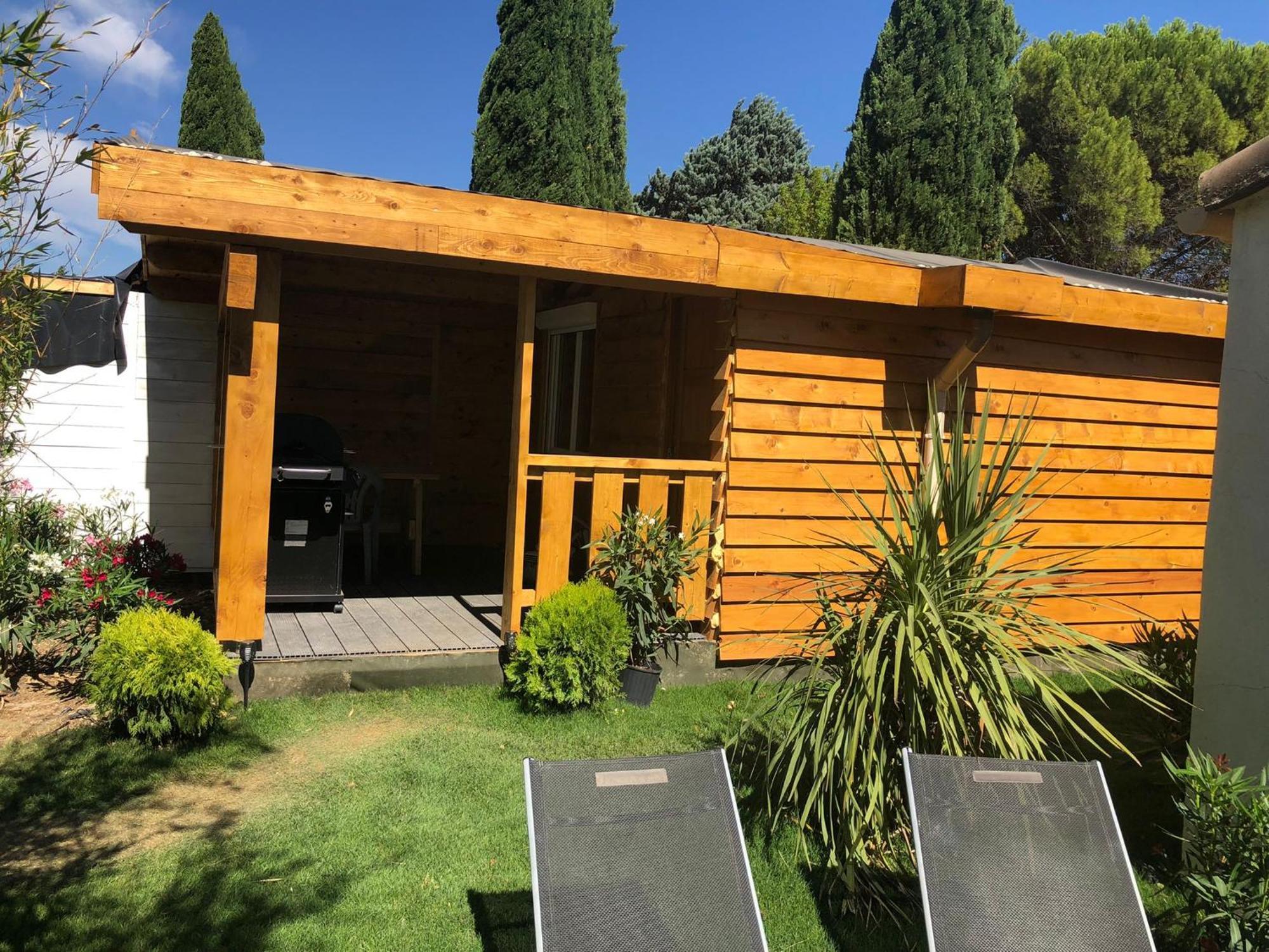 Chalet Mont Ventoux Et Chalet Vip Camaret-sur-Aigues Номер фото